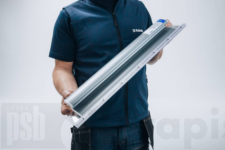 Szpachla nierdzewna fasadowa 600mm-ostrze niewymienne 0,5mm.