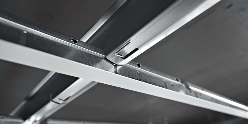 Ecophon Connect profil dystansowy 2450mm galwanizowany (op.10 szt.)