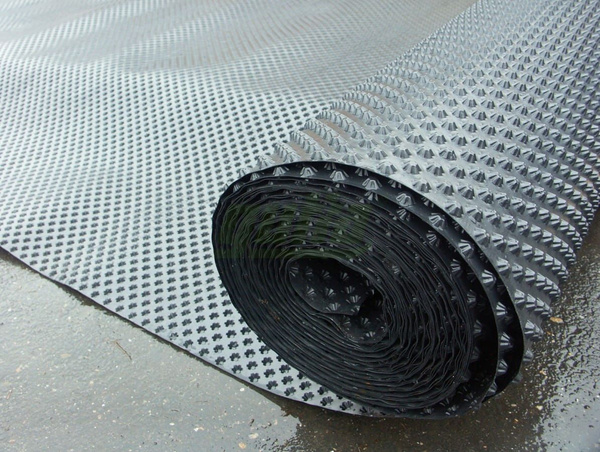 Mata kubełkowa GUTTABETA STAR – membrana fundamentowa pionowa 2,5 m x 20 m (50 m²)